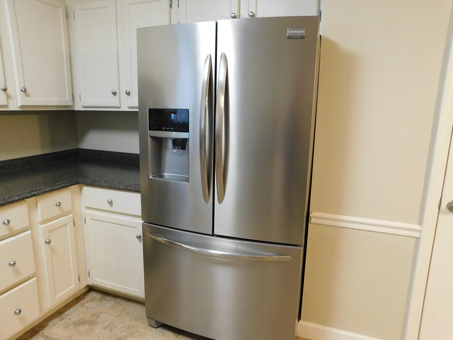 3 bed, 1417 sqft, $1,400 — Photo 4