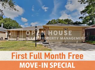 3318 Lockgate Dr, Spring, TX 77388