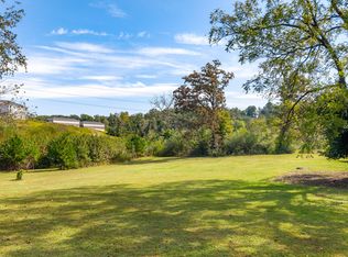 8411 Sanders Rd, Ooltewah, TN 37363