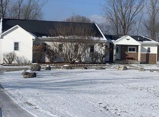 1290 Hunter Rd #A, Brighton, MI 48114