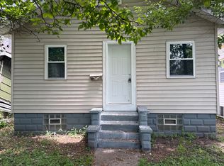 963 Lane St, Gary, IN 46404
