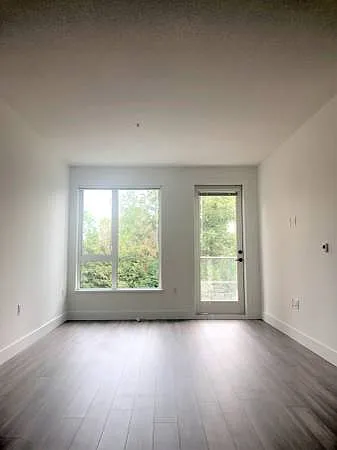 6933 Cambie St #305 — Photo 3