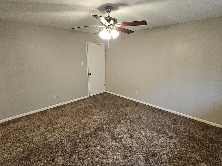 1404 Cactus St — Photo 20