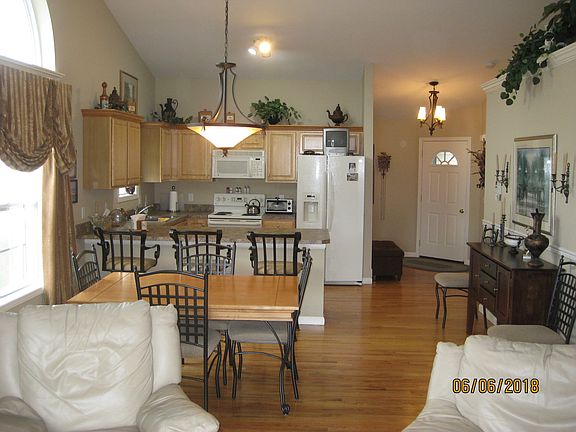 2nd image of 5056 Betsy Ross Way