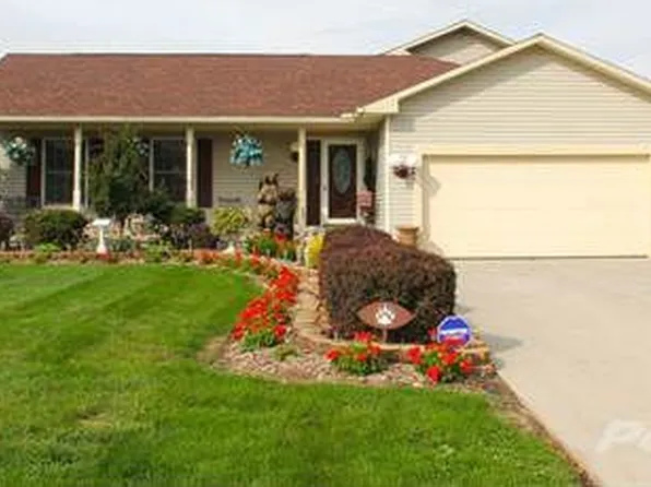 5613 Maple Ave, Castalia, OH 44824