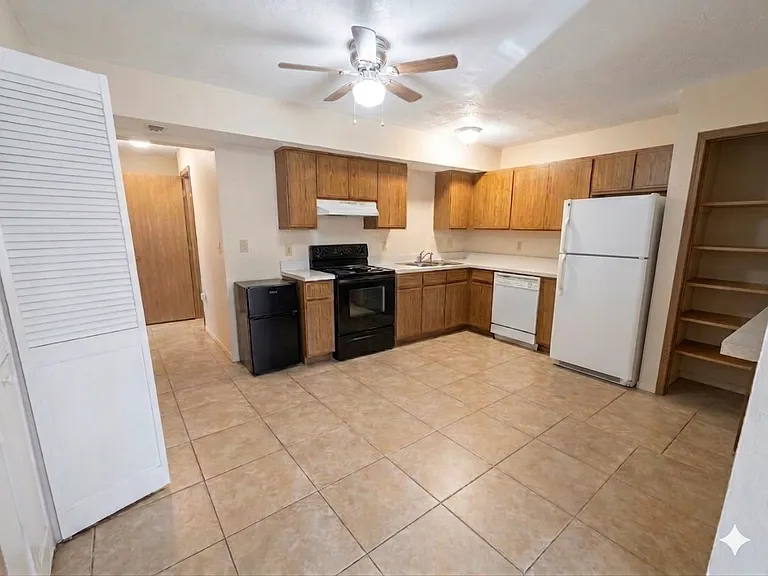 1531 Whitehall Blvd — Photo 4