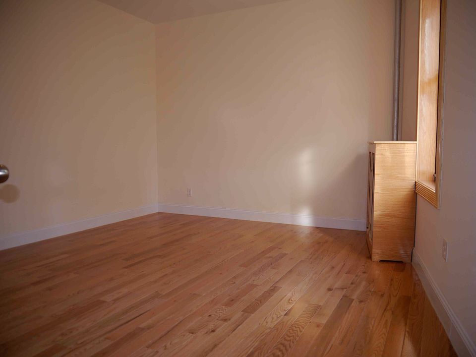 1st image of 540 W 140th St APT 1