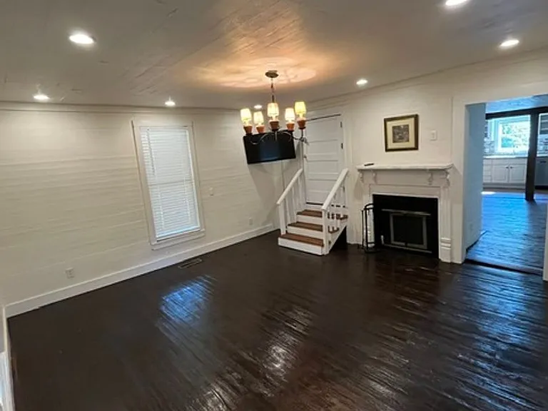 3639 White Sulphur Rd — Photo 2