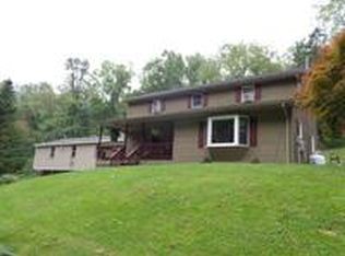 75 Shanks Run Rd, Mc Veytown, PA 17051