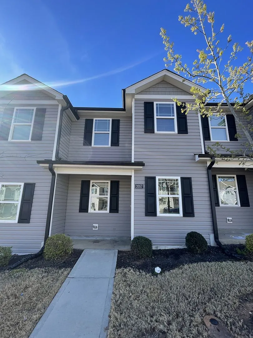 Building Photo - 2057 Wiggins Village Dr