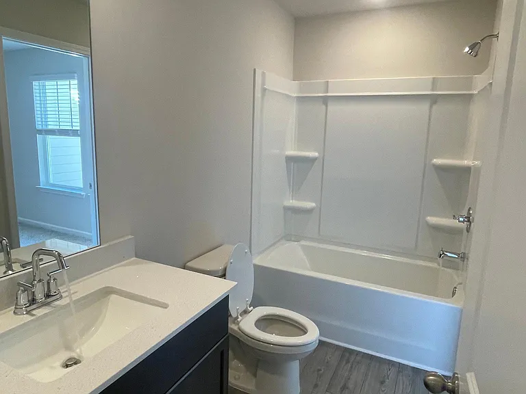13 Beech Ln N — Photo 4