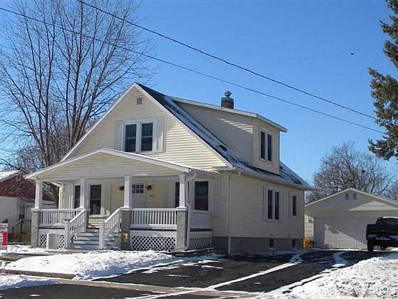 1st image of 460 Oak St