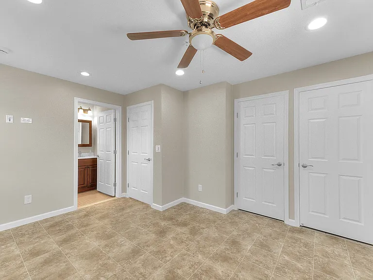 24600 Cypress St #24600A — Photo 37