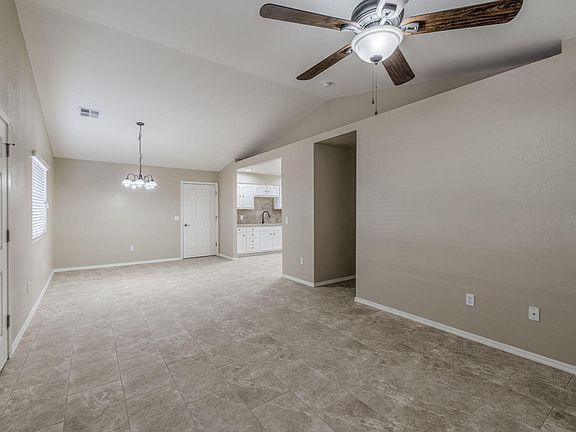 5th image of 1117 E Love St