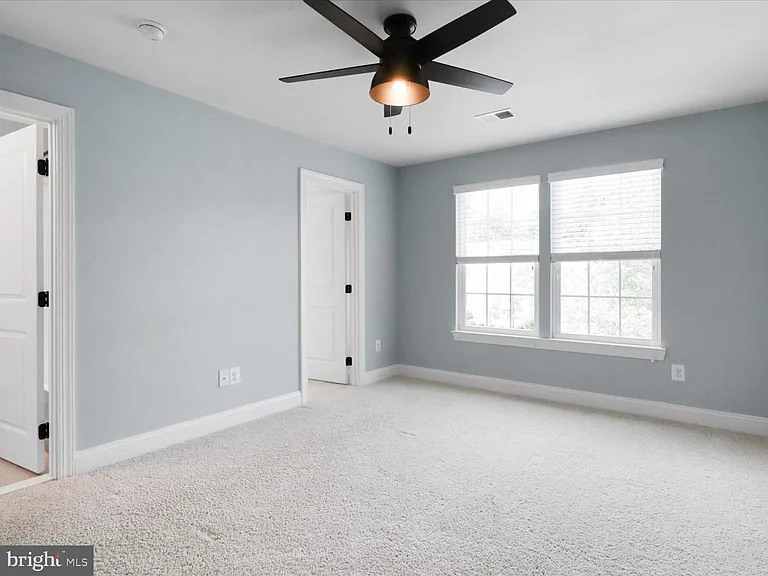 41595 Revival Dr — Photo 38