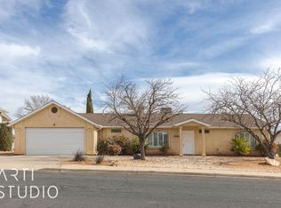 1686 Tamarisk Dr, Santa Clara, UT 84765