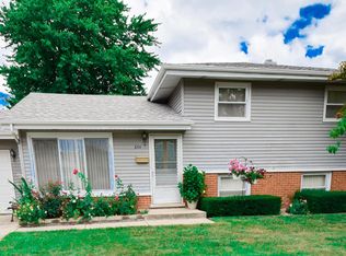 654 W Lake Park Dr, Addison, IL