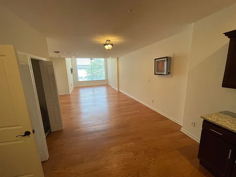 99 Pine Street — Photo 3