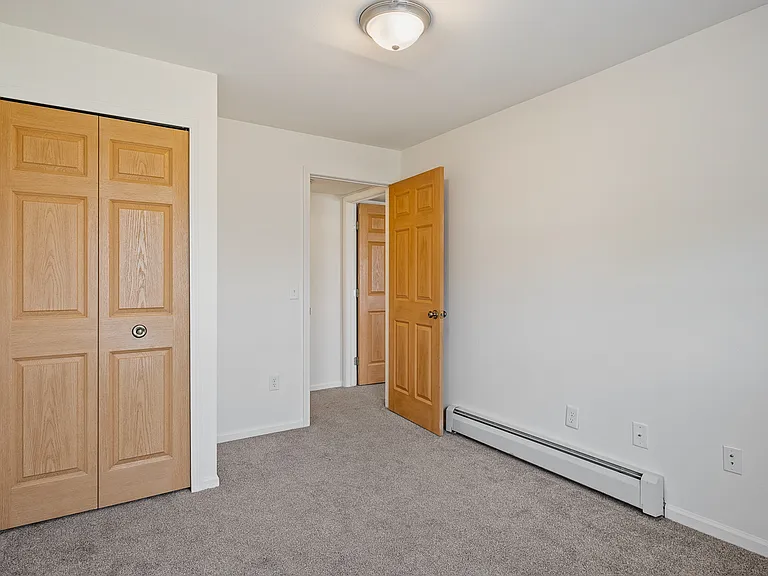 Coopers Landing Apartments — Photo 74