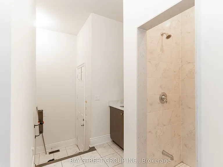 67 Nave St — Photo 20