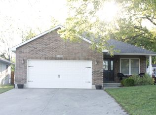 2904 Oak St, Higginsville, MO 64037