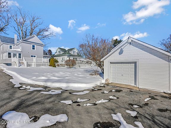 3rd image of 1117 Mill St