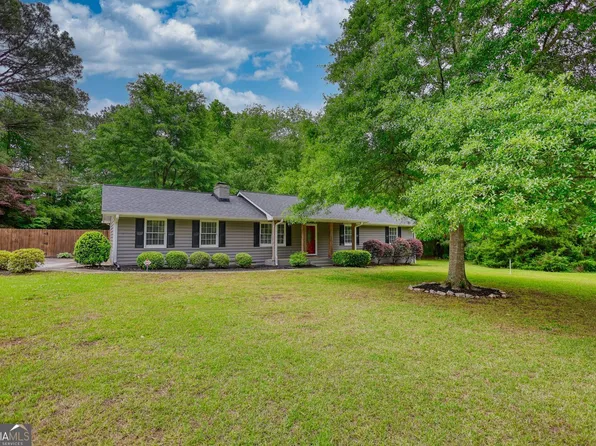 4000 Grove Trl, Loganville, GA 30052