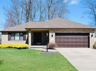 4307 Shelly Dr, Seven Hills, OH 44131