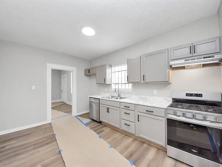 2102 Gray St #1 — Photo 12
