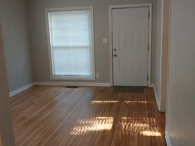 1634 Sharkey St — Photo 2