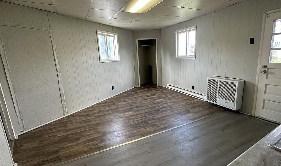 2nd image of 100 Montgomery Ave
