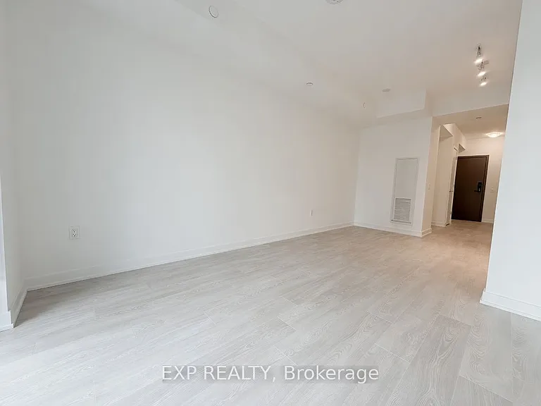 634 Church St #908 — Photo 12