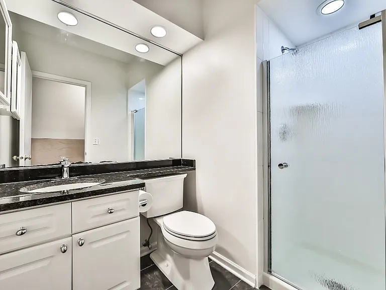 3230 N Seminary Ave #1 — Photo 16