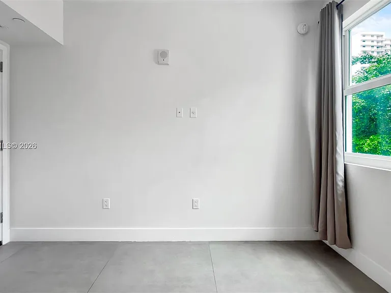 1536 NW 15th Ave #206 — Photo 15