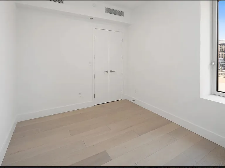 208 Delancey St #9D — Photo 5