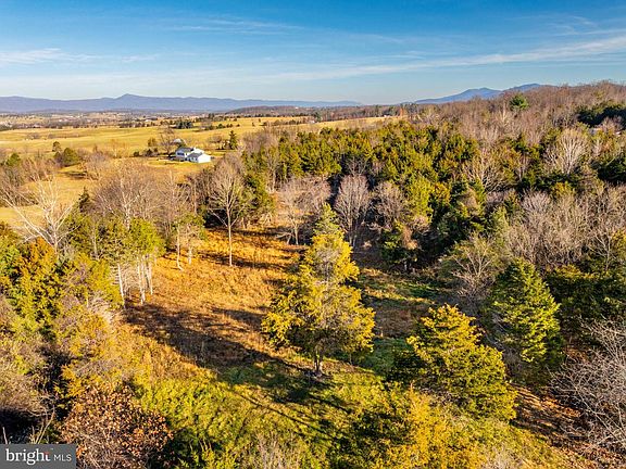 4th image of Harper Valley Rd