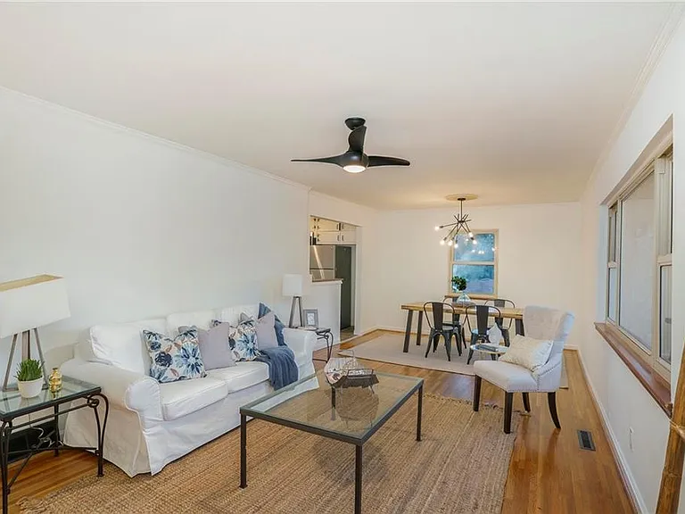 436 Grady Pl — Photo 3
