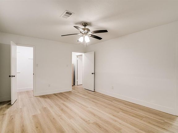 4th image of 10814 Carvel Ln