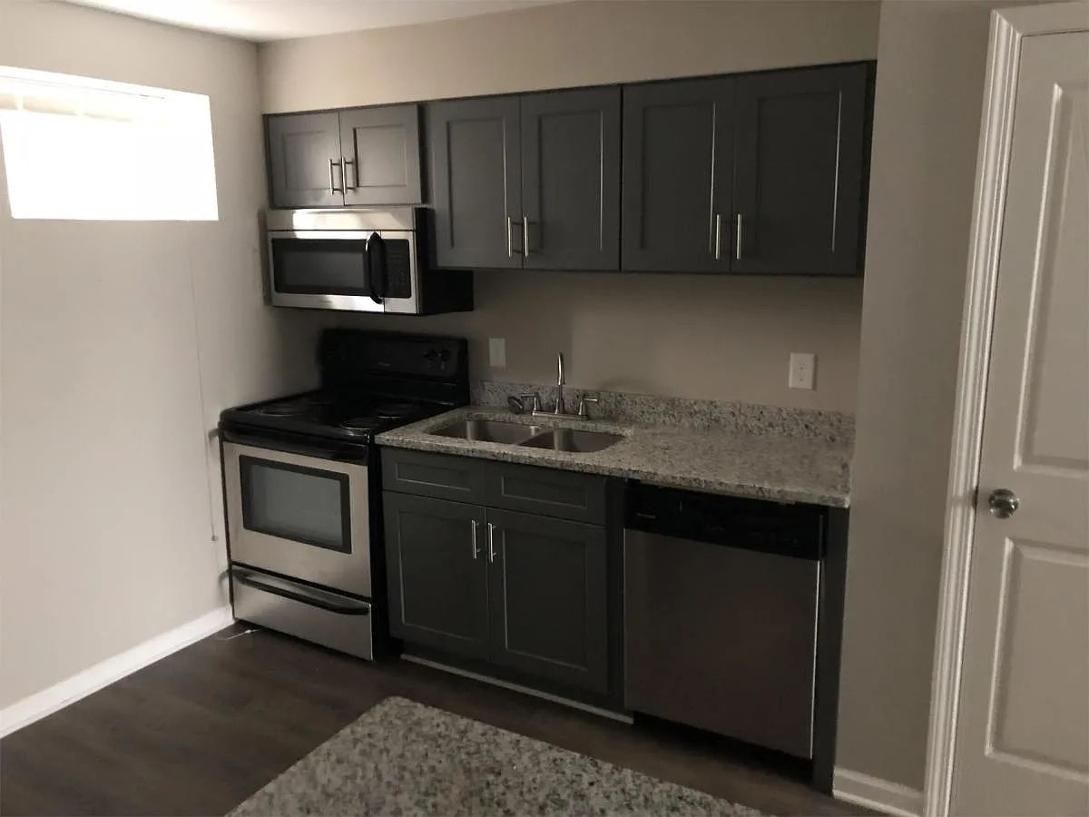 478 N Highland Ave - A8 — Photo 1