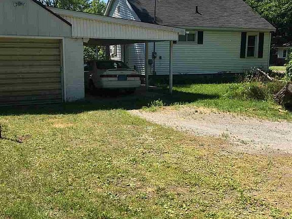 4th image of 418 Strodman Ave
