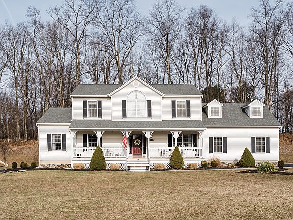 2nd image of 19 Carly Dr