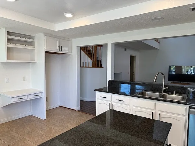 2985 Amber Dr — Photo 15