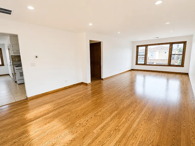 8440 W Windsor Ave #2 — Photo 2