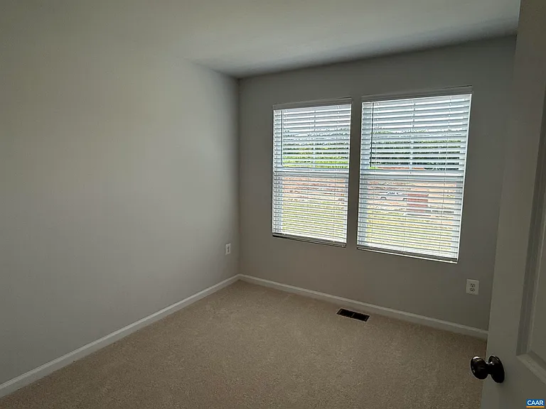 37 Laurin St — Photo 13