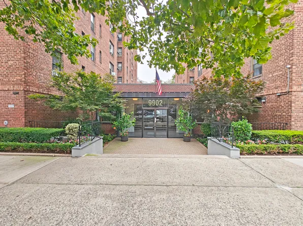 9902 3rd Avenue image 10 of 12