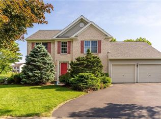 7311 Peppermint Ct, Macungie, PA 18062