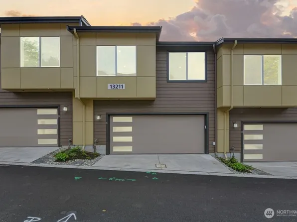 13211 NE 127th Way #C, Kirkland, WA 98034
