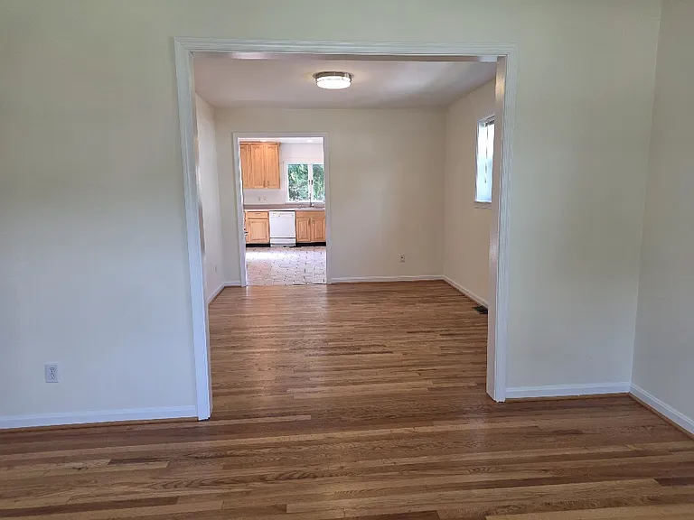 2106 Prichard Rd — Photo 11