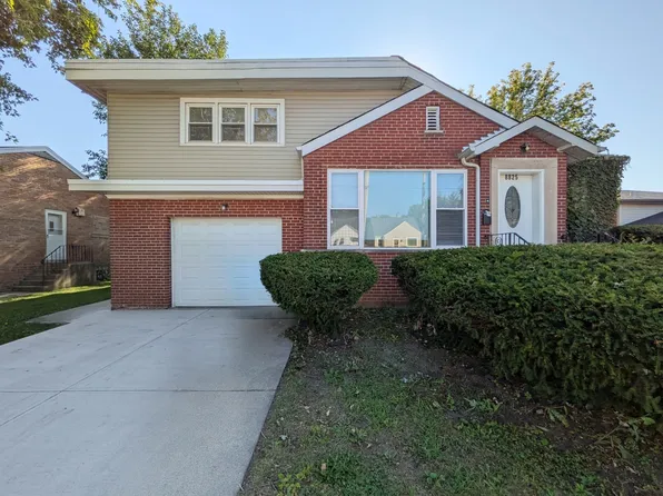8825 S California Ave, Worth, IL 60805