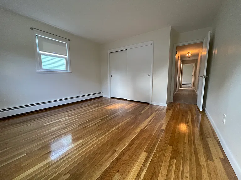 838 Clay St — Photo 3